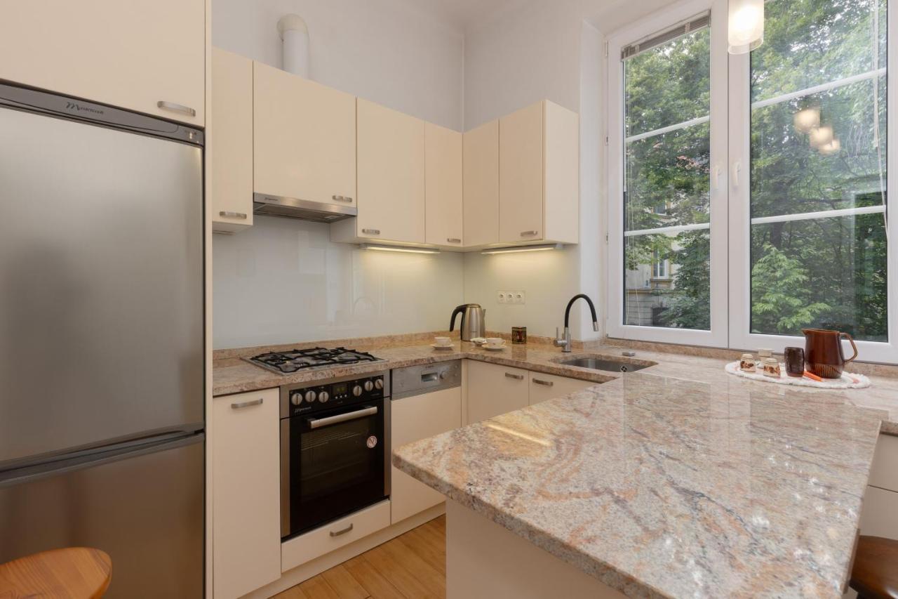 Warsaw New Town Square Apartment For 5 Guests By Noclegi Renters Exterior photo