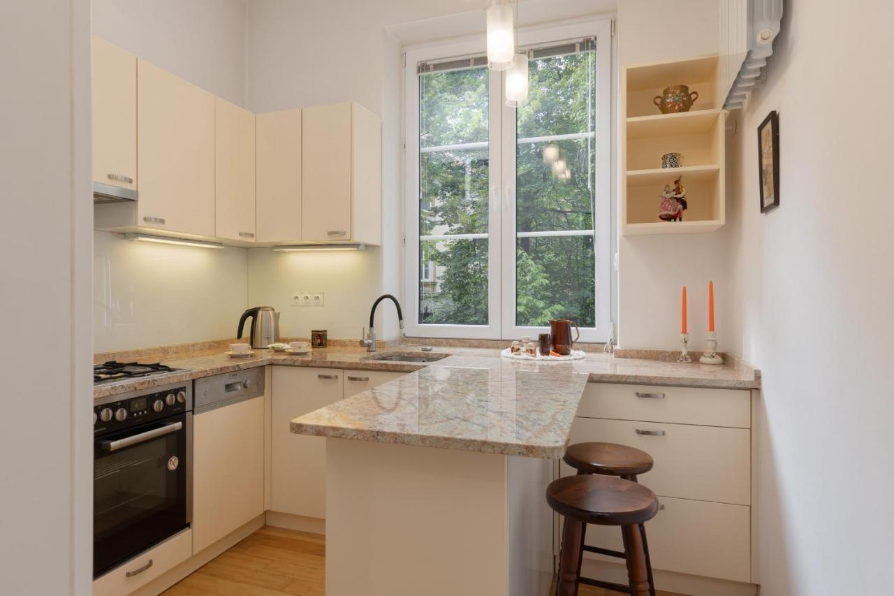 Warsaw New Town Square Apartment For 5 Guests By Noclegi Renters Exterior photo